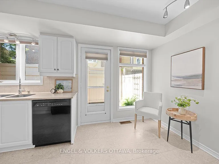 72 Greenfield Ave #4 — Photo 17