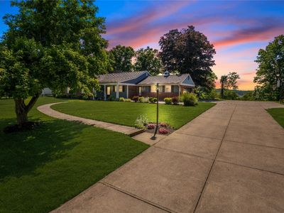 6 Old Farm Rd, Carnegie, PA, 15106