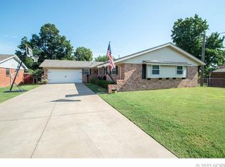 7135 E 21st St, Tulsa, OK 74129