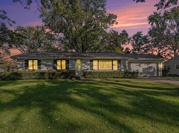 809 Canterbury Dr, Sturgis, MI 49091