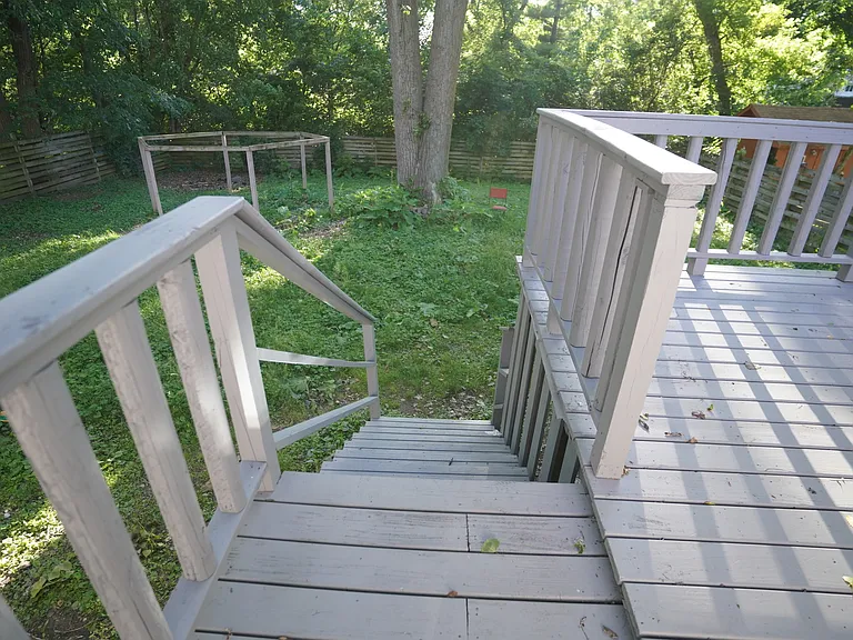 1501 N Freund Ave — Photo 31