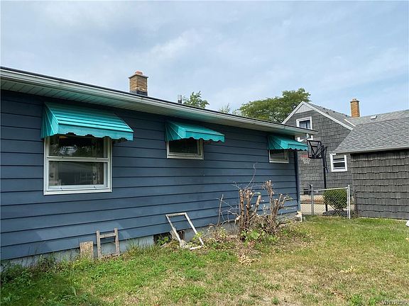 2nd image of 25 Plymouth Dr