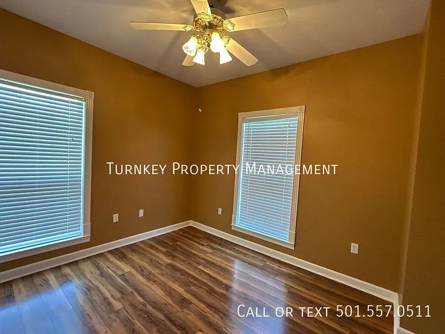 18 Kimberly Pl — Photo 4