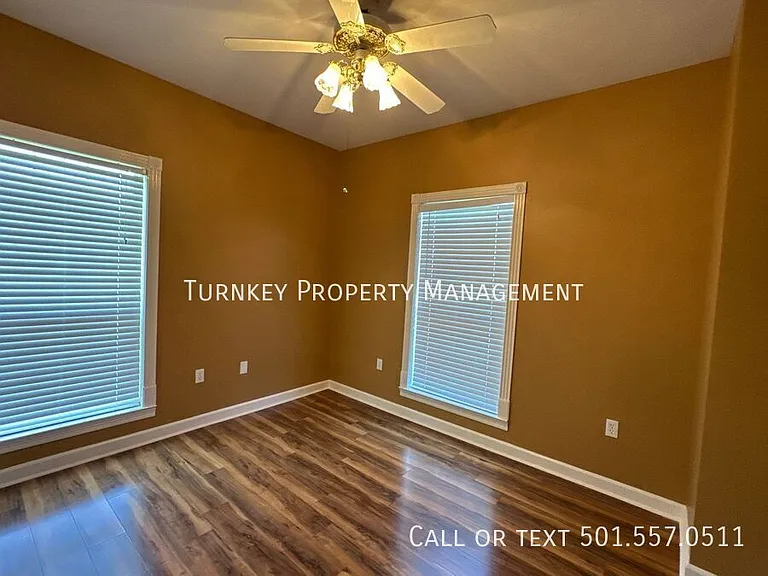 18 Kimberly Dr — Photo 4