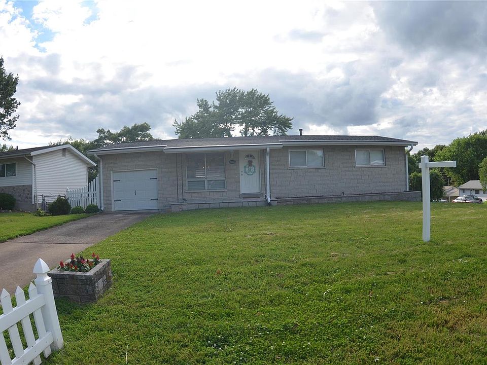 1st image of 4255 Henley Dr