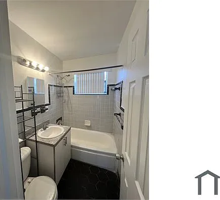 2581 Superior St #1 — Photo 6