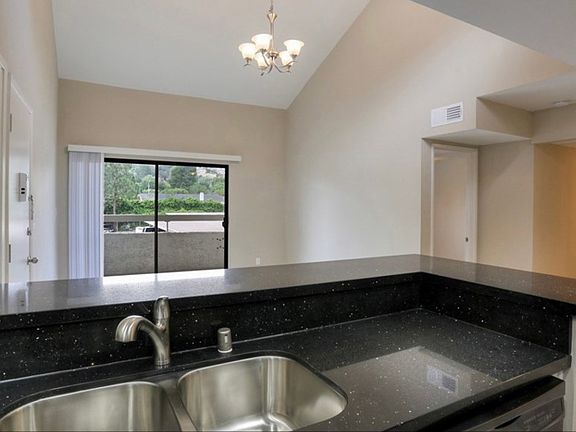 5th image of 25019 Peachland Ave Unit 234