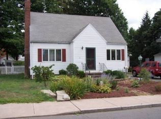 11 Foster St, Manchester, CT 06040