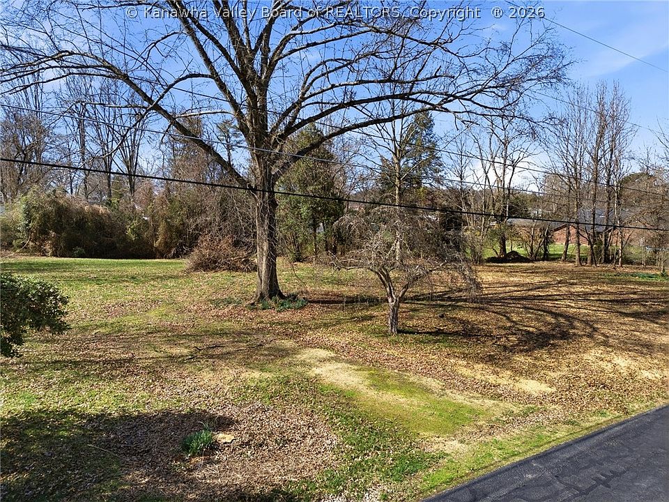 1st image of 109 Maplewood Ests