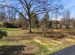 109 Maplewood Ests, Scott Depot, WV 25560