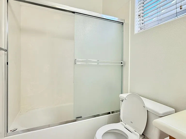 863 Dederick Ct — Photo 41