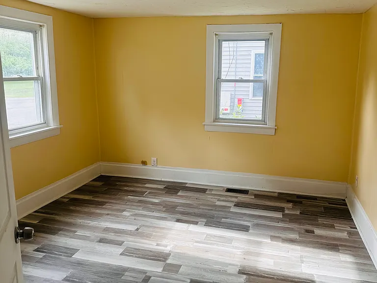 733 Pleasant St #1 — Photo 7
