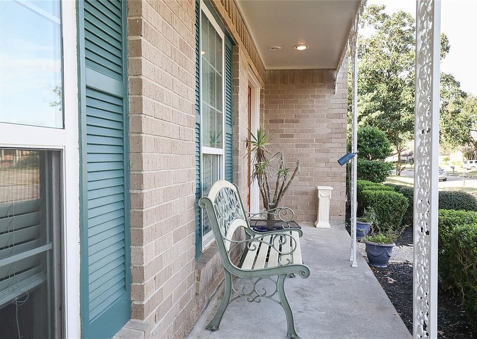 1st image of 1126 Woodhorn Dr