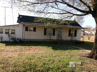 702 W Chestnut Ave, Barnsdall, OK 74002