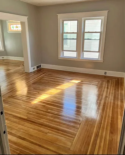 1072 Parkwood Blvd #2 Photo 1