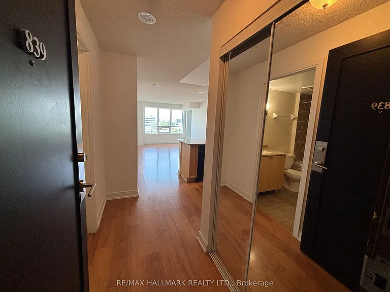 35 Viking Ln #839 — Photo 3