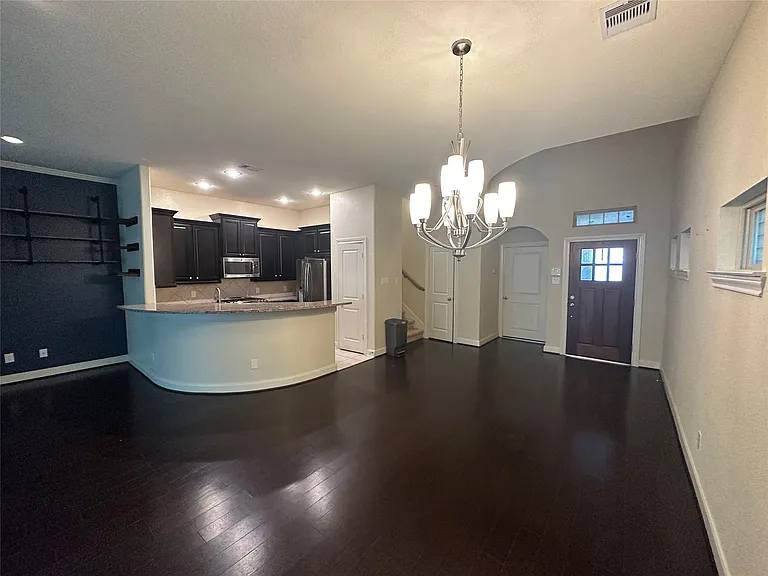 5151 Oasis Park — Photo 4