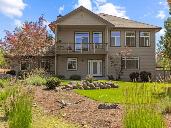 10126 Cinnamon Teal Dr, Klamath Falls, OR 97601
