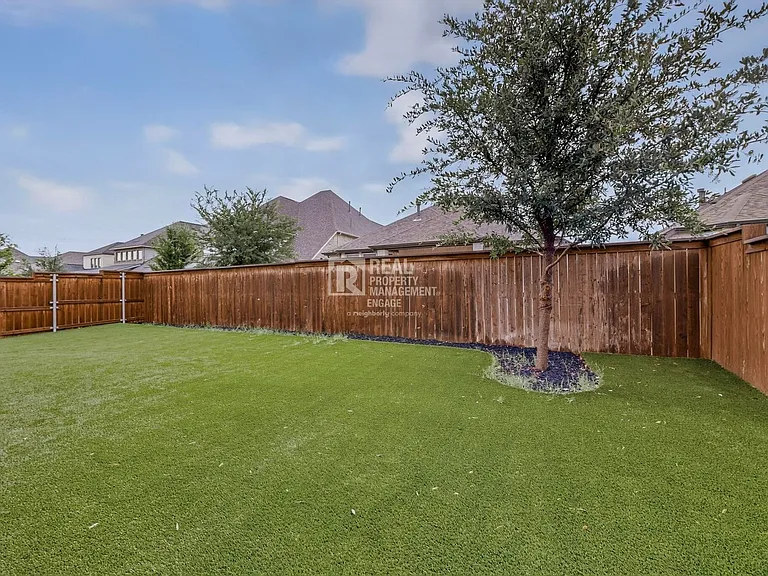 2933 Eccleston St — Photo 42