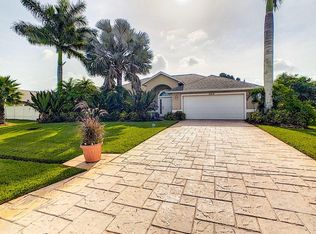 2315 SE Glover St, Port Saint Lucie, FL 34984