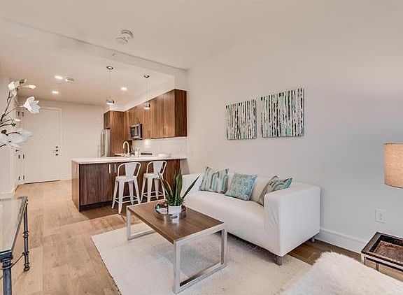 5th image of 222 West Ave Unit 2607
