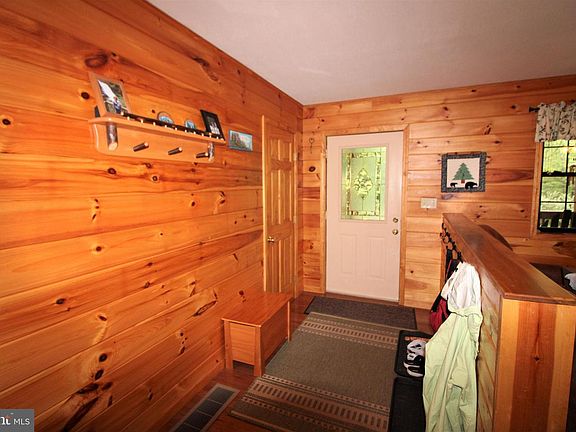 3rd image of 51 Redwood Dr #127