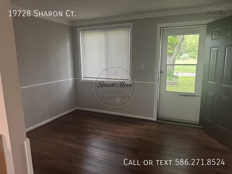 19728 Sharon Ct — Photo 2