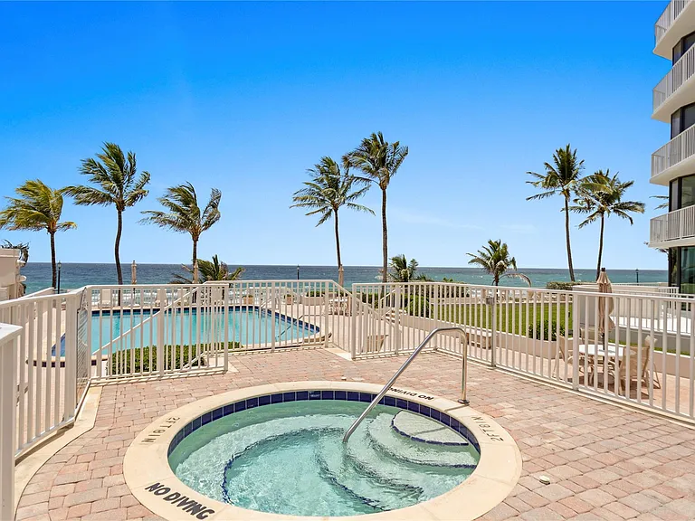 2917 S Ocean Blvd #501 — Photo 42