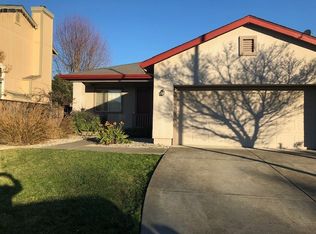 2037 Banjo Dr, Santa Rosa, CA 95407