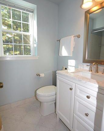 3rd image of 2832 S Abingdon St APT B2