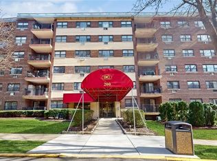 200 Diplomat Dr APT 3F, Mount Kisco, NY 10549