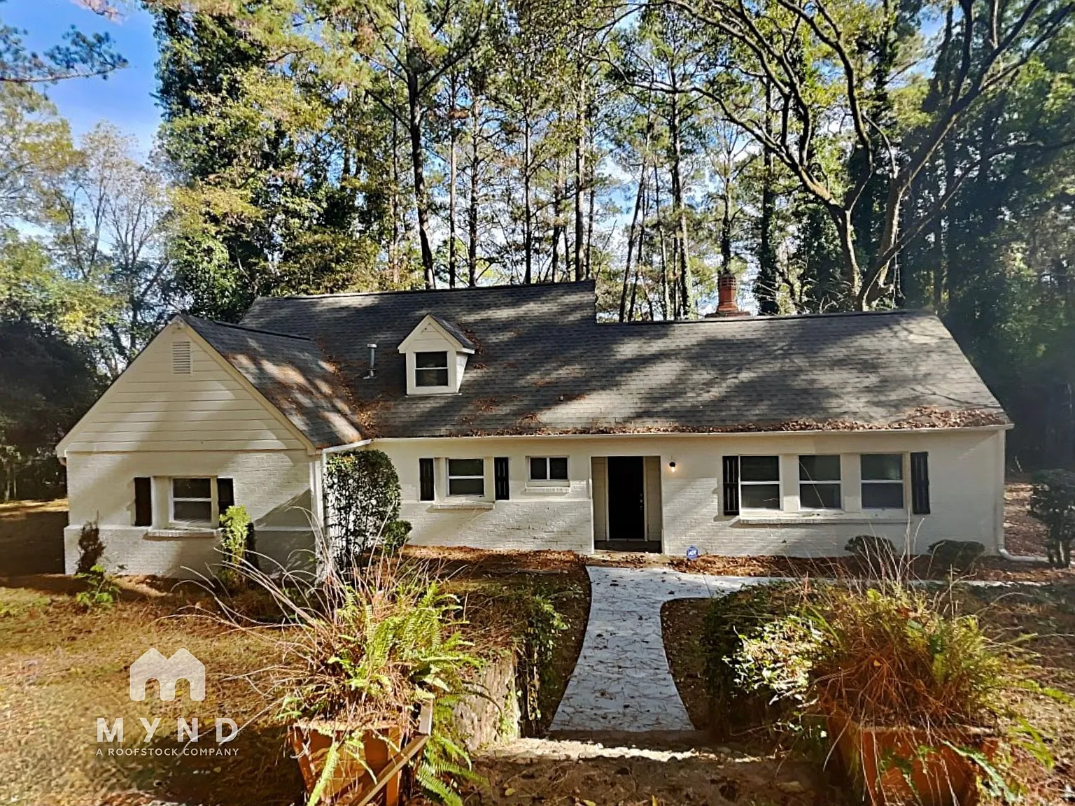 4 bed, 2.0 bath, 2600 sqft, $1,745 — Photo 1