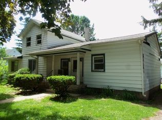 9615 Main St, Hebron, IL 60034