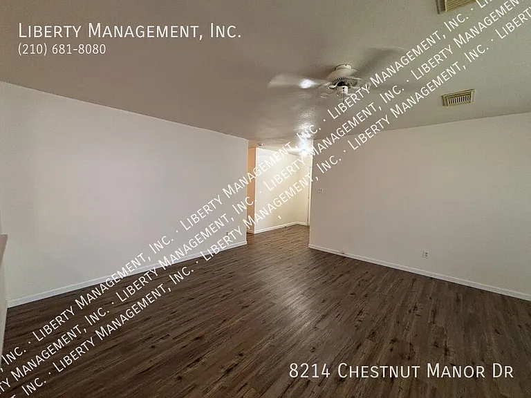 8214 Chestnut Manor Dr — Photo 5