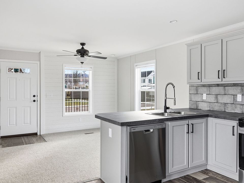 1st image of 540 Everett St Lot 1