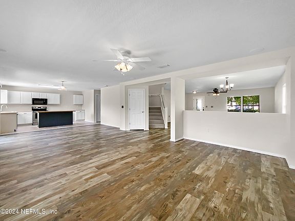 3rd image of 12062 NARROWLEAF Court