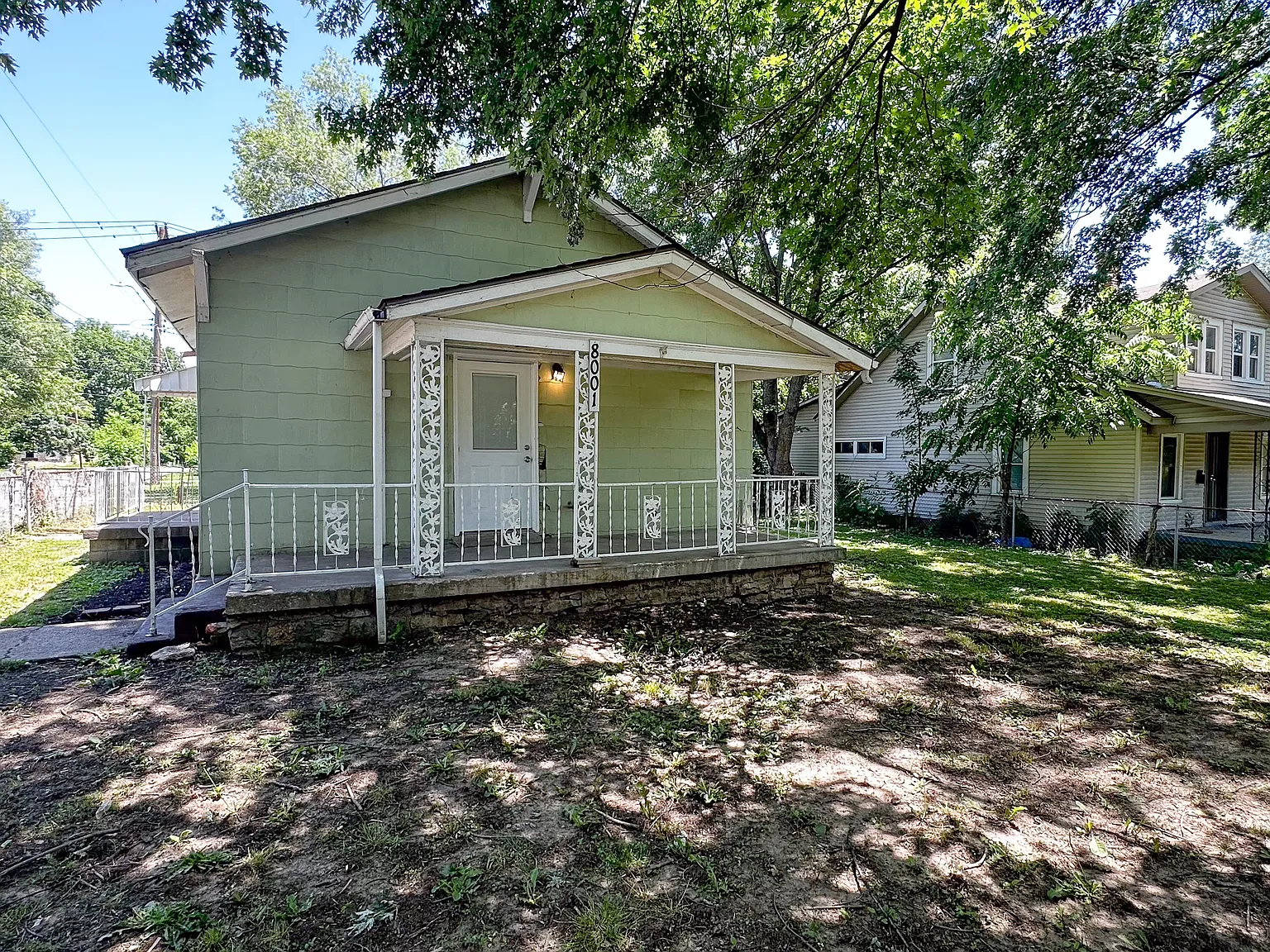 3 bed, 1198 sqft, $1,450 — Photo 2