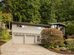 5040 SW 18th Pl, Portland, OR 97239