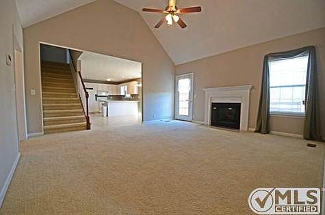 3rd image of 114 Chertsey Ct
