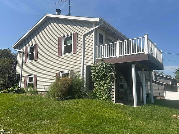 5th image of 2406 Sunset Dr