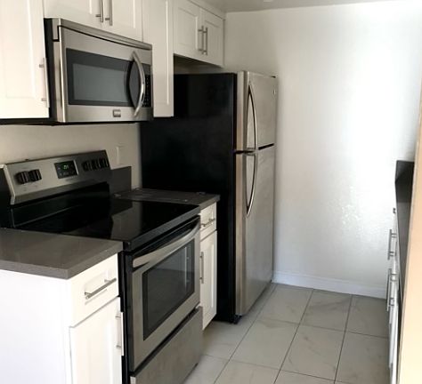 2nd image of 555-103 E Olive Ave #3