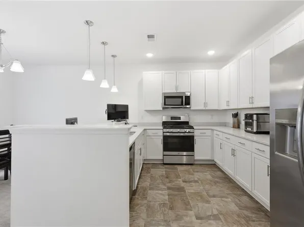 5112 Cora Anne Ln, Virginia Beach, VA 23455