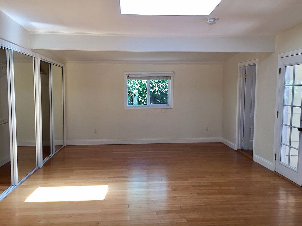 1st image of 15 Stacia St