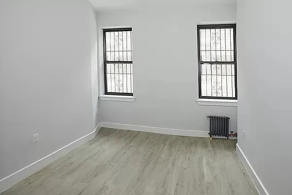 Rented by Green Leaf Management, LLC | media 27