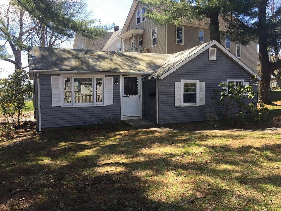 Private single family house on quiet street