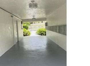 15201 Memorial Hwy APT 214, Miami, FL 33169