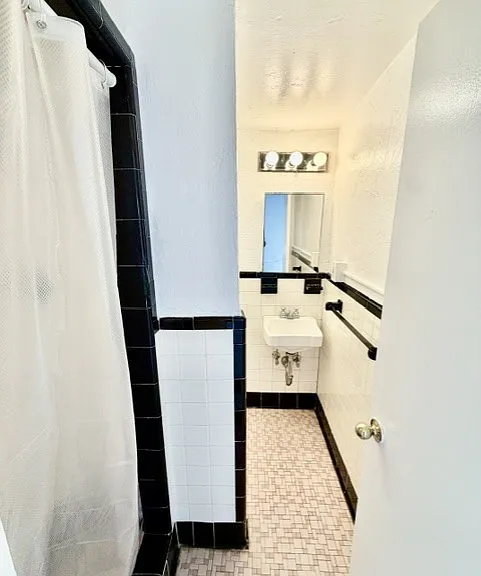 12 Hanover Ave #3 — Photo 7