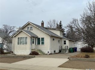 121 2nd Ave W, Biggar, SK S0K0M0