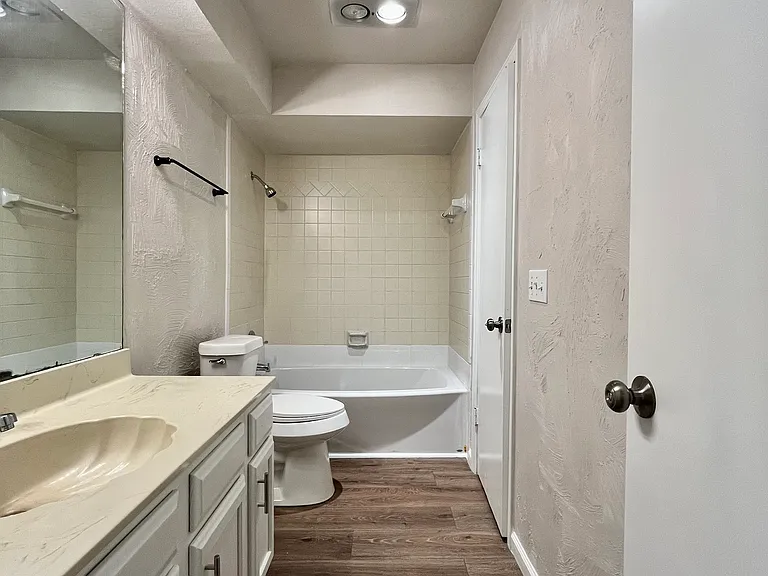547 NW 137th St #547 — Photo 7