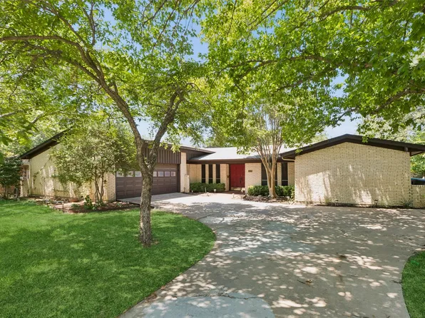 1928 Loma Linda Ct, Fort Worth, TX 76112
